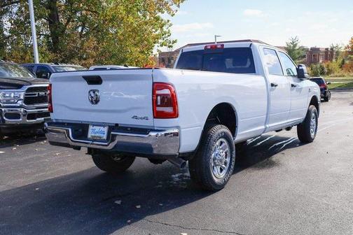 2024 RAM 2500 Tradesman Crew Cab 4x4 8' Box