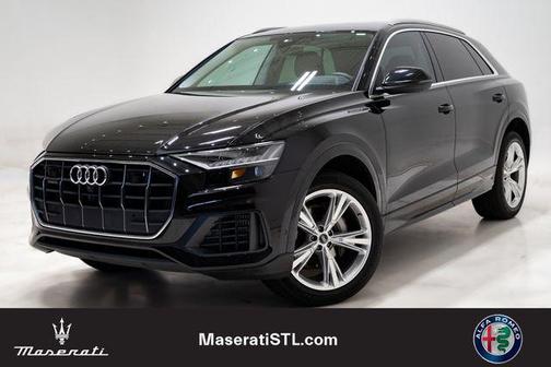 Mythos Black Metallic 2023 Audi Q8 55 Premium