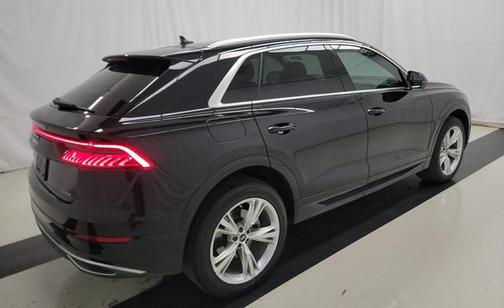 2023 Audi Q8 55 Premium