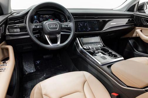 2023 Audi Q8 55 Premium