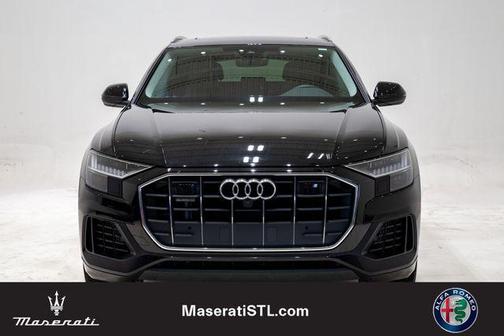 Mythos Black Metallic 2023 Audi Q8 55 Premium