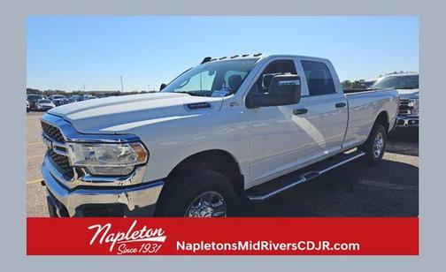 2023 RAM 3500 Tradesman Crew Cab 4x4 8' Box