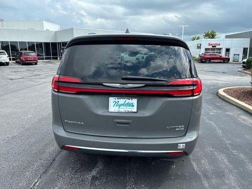 Ceramic Gray Clearcoat 2021 Chrysler Pacifica Limited