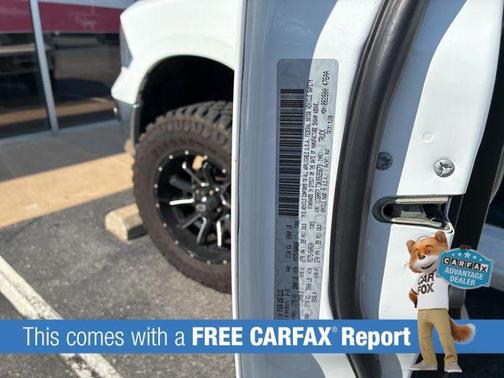 Bright White Clearcoat 2019 RAM 1500 Big Horn