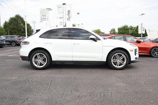 2019 Porsche Macan Base