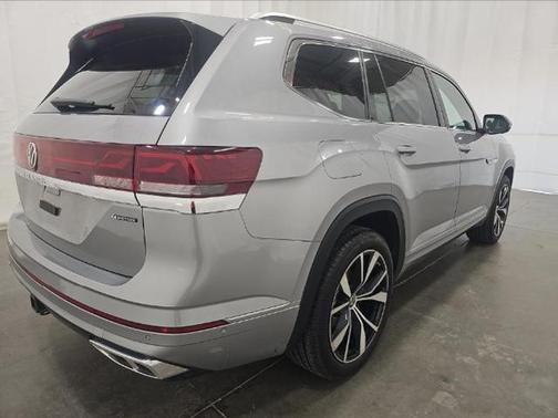 2025 Volkswagen Atlas 2.0T SEL Premium R-Line 4MOTION