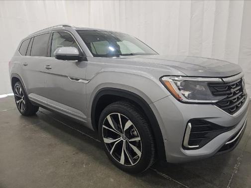 2025 Volkswagen Atlas 2.0T SEL Premium R-Line 4MOTION