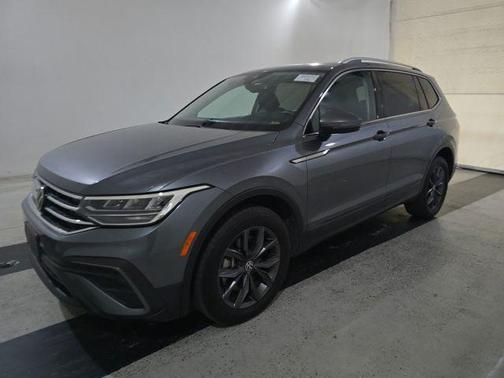 Platinum Gray Metallic 2022 Volkswagen Tiguan 2.0T SE 4MOTION