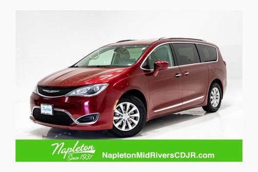 Velvet Red Pearlcoat 2018 Chrysler Pacifica Touring-L