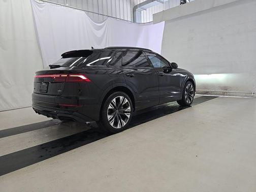 Black Metallic 2025 Audi Q8 55 Premium Plus