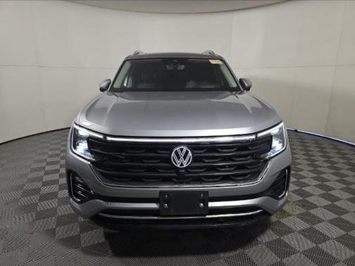 2024 Volkswagen Atlas 2.0T SEL Premium R-Line 4MOTION