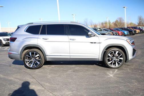 2024 Volkswagen Atlas 2.0T SEL Premium R-Line 4MOTION