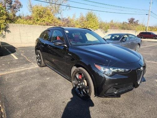2024 Alfa Romeo Stelvio Veloce AWD
