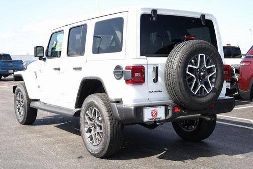 2025 Jeep Wrangler 4-Door Sahara 4x4