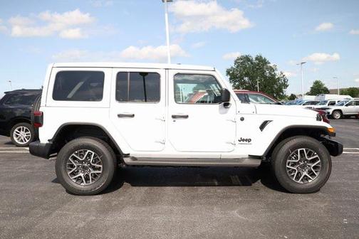 2025 Jeep Wrangler 4-Door Sahara 4x4