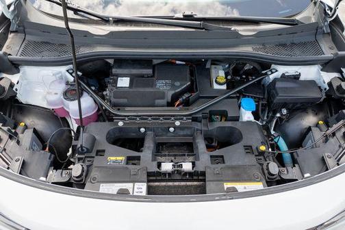 Opal White Pearl 2023 Volkswagen ID.4 Pro S Plus