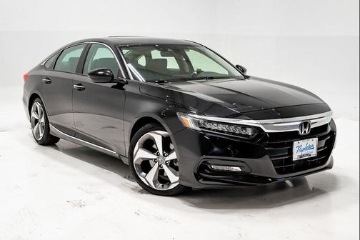 Crystal Black Pearl 2019 Honda Accord Touring 2.0T