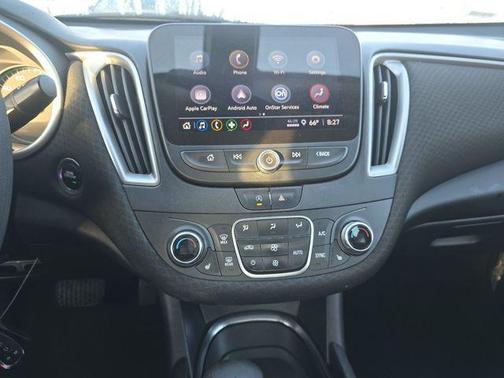 2022 Chevrolet Malibu FWD LT