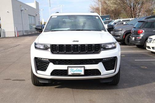 Bright White Clearcoat 2026 Jeep Grand Cherokee Limited