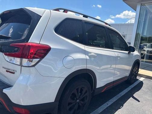 Crystal White Pearl 2019 Subaru Forester Sport