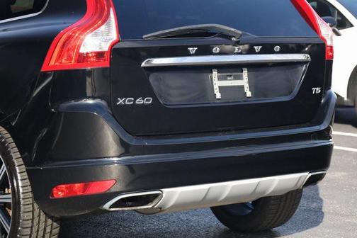 2016 Volvo XC60 T5 Drive-E Premier