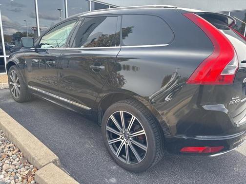 2016 Volvo XC60 T5 Drive-E Premier