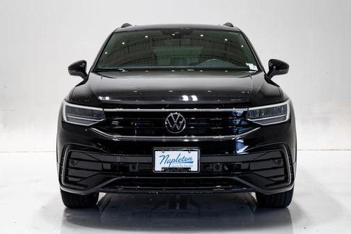 Deep Black 2024 Volkswagen Tiguan 2.0T SE R-Line Black