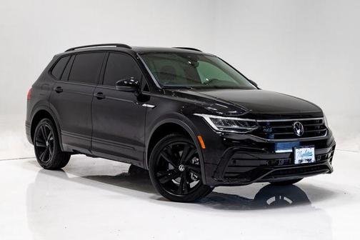 Deep Black 2024 Volkswagen Tiguan 2.0T SE R-Line Black