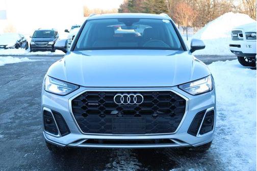 2023 Audi Q5 45 S line Premium Plus