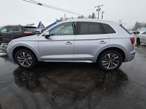 2023 Audi Q5 45 S line Premium Plus
