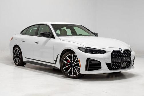 Alpine White 2024 BMW M440 i xDrive