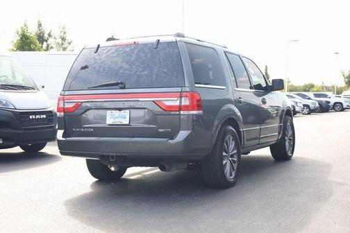 2015 Lincoln Navigator Base