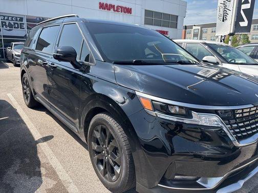 Aurora Black Pearl 2024 Kia Carnival SX