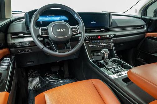 Aurora Black Pearl 2024 Kia Carnival SX