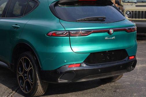 2025 Alfa Romeo Tonale Intensa AWD