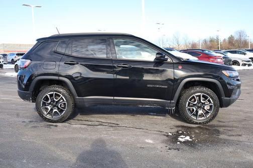 2024 Jeep Compass Trailhawk