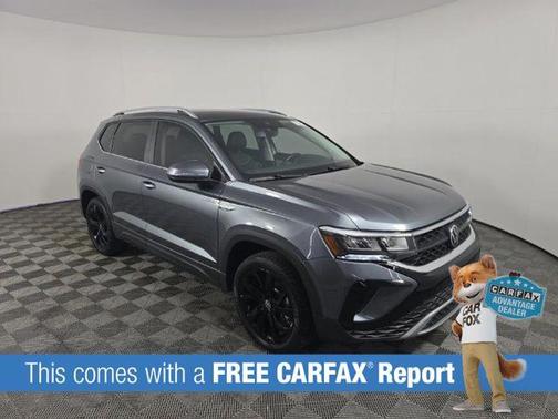 Platinum Gray Metallic 2023 Volkswagen Taos 1.5T SE