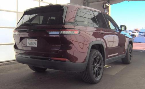 Velvet Red Pearlcoat 2024 Jeep Grand Cherokee Altitude