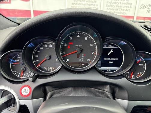 2018 Porsche Cayenne Platinum Edition