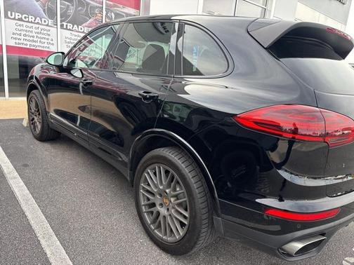 2018 Porsche Cayenne Platinum Edition