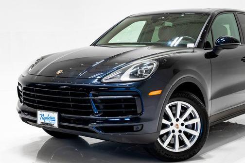 Moonlight Blue Metallic 2022 Porsche Cayenne Cayenne