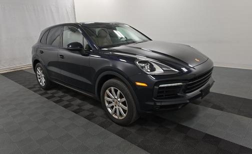 Moonlight Blue Metallic 2022 Porsche Cayenne Cayenne