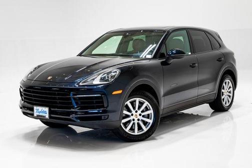 Moonlight Blue Metallic 2022 Porsche Cayenne Cayenne