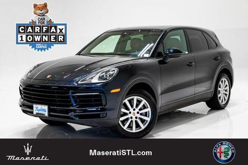 Moonlight Blue Metallic 2022 Porsche Cayenne Cayenne