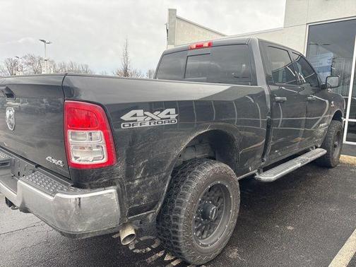 2022 RAM 2500 Tradesman Crew Cab 4x4 6'4' Box