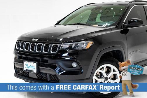 Diamond Black Crystal Pearlcoat 2025 Jeep Compass Latitude
