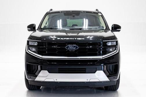 Black Metallic 2025 Ford Expedition Max Platinum