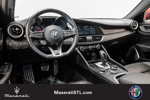 Alfa Rosso 2022 Alfa Romeo Giulia Sprint