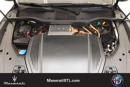 Gray Metallic 2023 Audi e-tron Premium Plus quattro