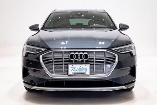 Gray Metallic 2023 Audi e-tron Premium Plus quattro